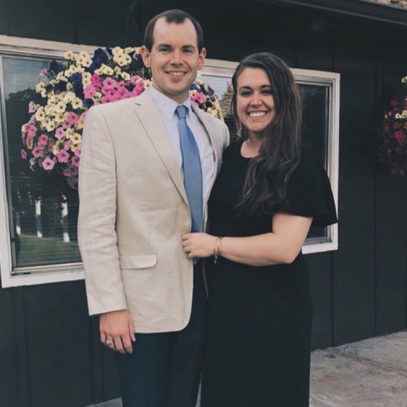 Meet your Posher, Emily - Picture 3 of 4